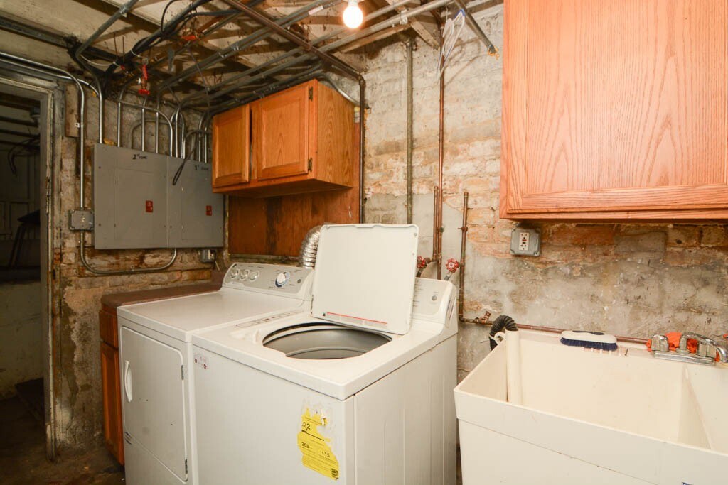 Building Photo - 1722 W Fletcher St