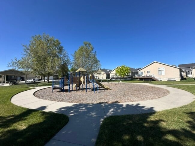 Building Photo - 1563 W Turtle Dove Ln