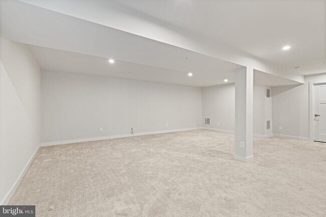 Building Photo - 7550 Mint Springs Ct