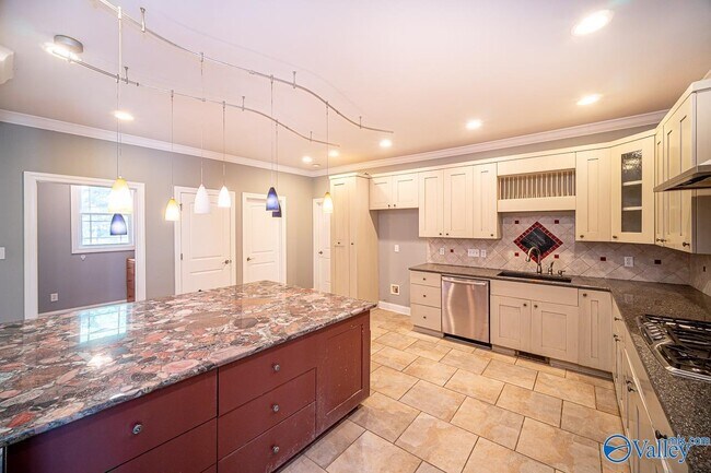 Building Photo - 26105 Apple Orchard Ln