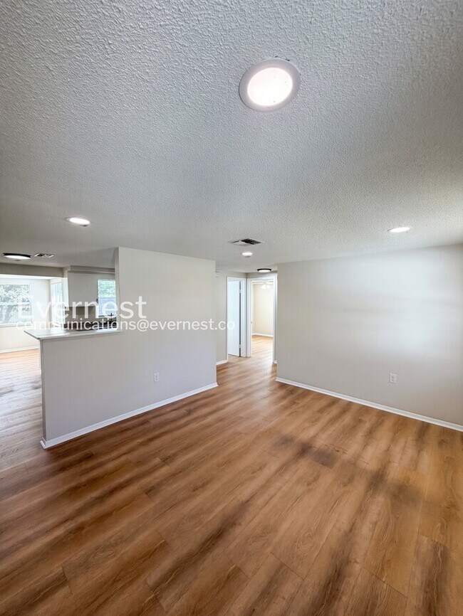 Building Photo - Cozy 2 Bed, 1 Bath Home with Patio and Garage | Pet Friendly | Available Now!