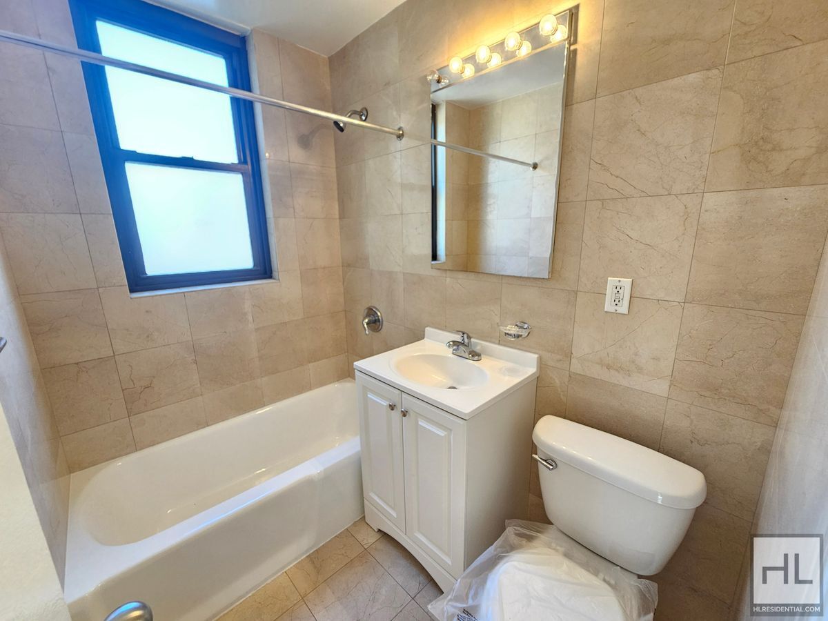 Building Photo - Corner 1-Bedroom in Midtown East | 11th Floor, Full-Service Building