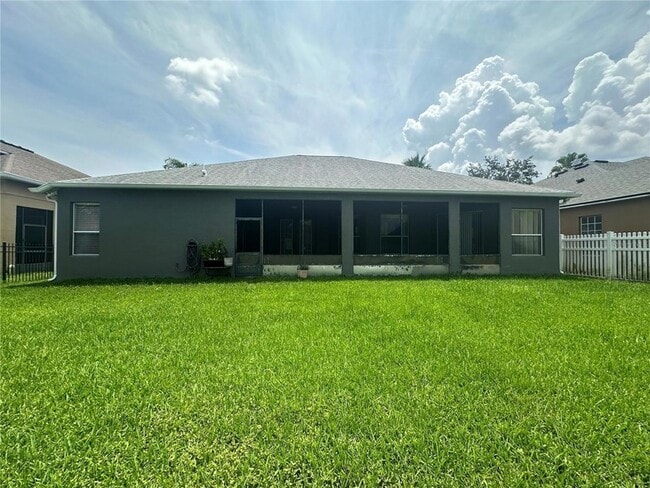 Building Photo - 13448 Summer Rain Dr