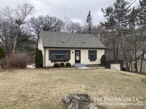 Building Photo - 4846 Birchwood Ln