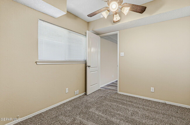 Building Photo - 10910 Acoma St