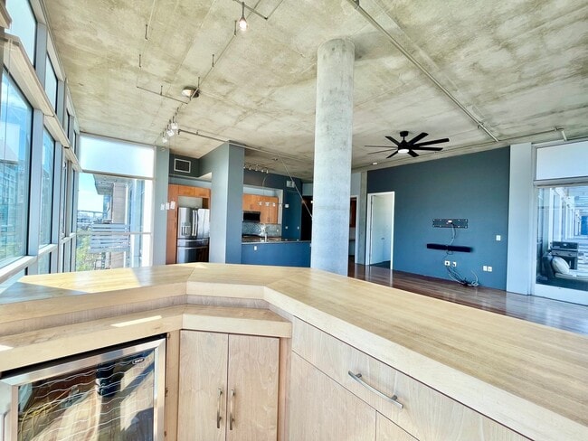 Building Photo - Stunning Corner Loft in East Village with Floor-to-Ceiling Windows & City Views!