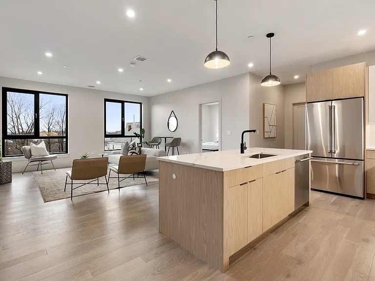 Building Photo - 85 Myrtle St