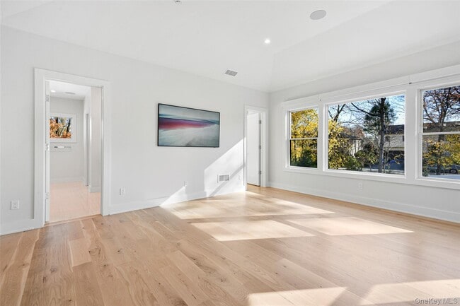 Building Photo - 65 Myrtle Blvd