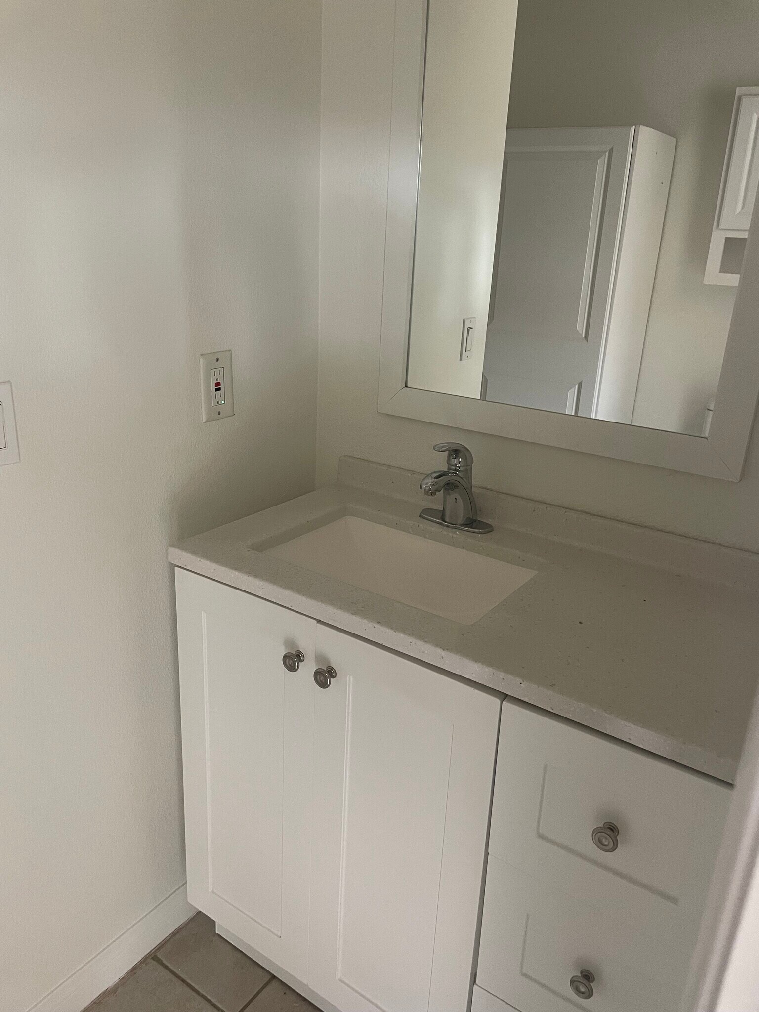 Building Photo - 21285 Shoemaker Ln