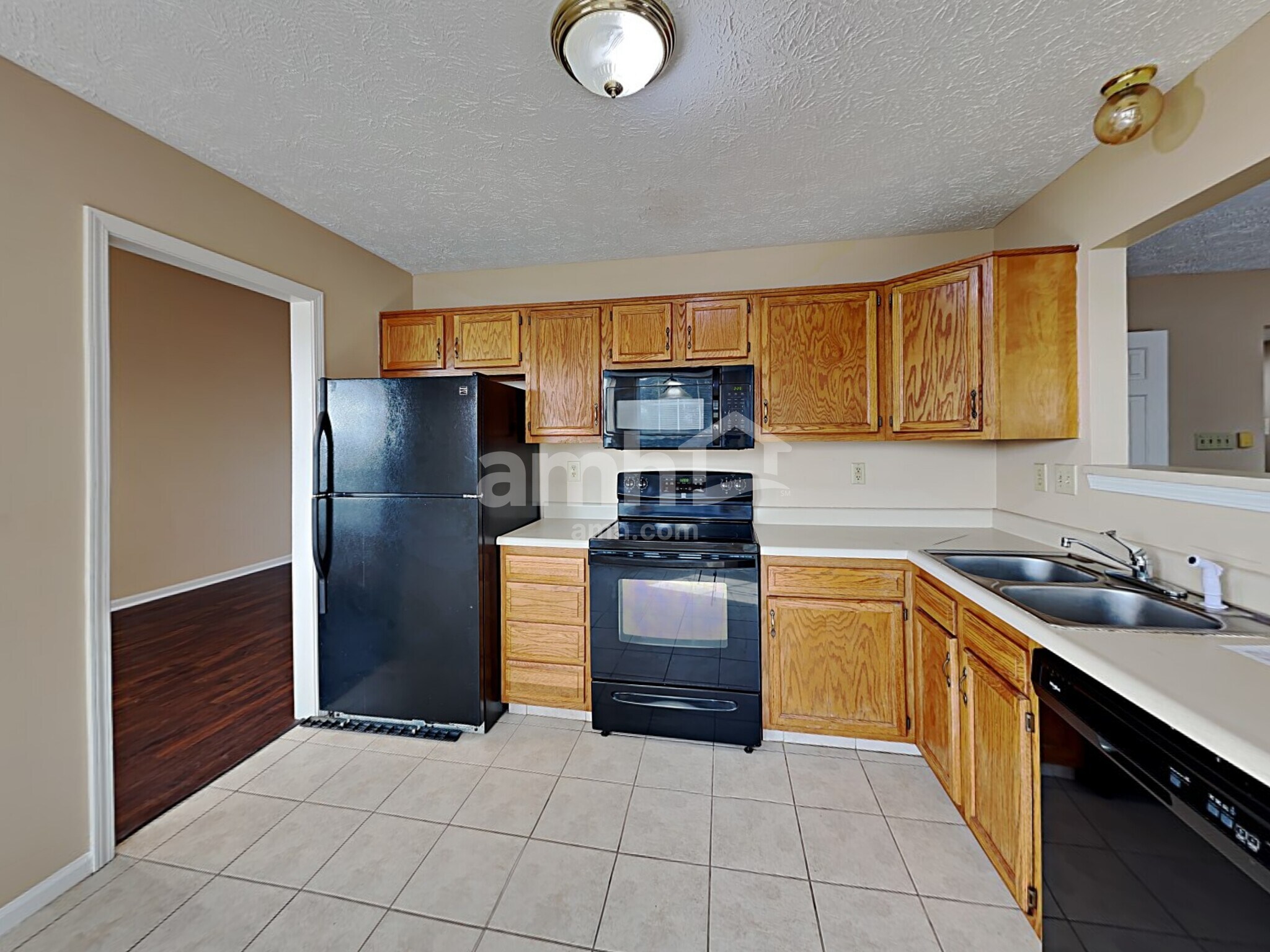 Building Photo - 8039 Southern Springs Blvd