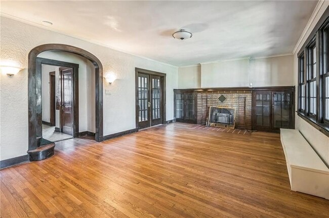 Building Photo - 3482 Beechwood Blvd