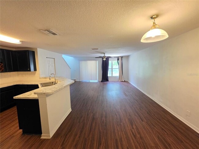 Building Photo - 3018 Royal Tuscan Ln