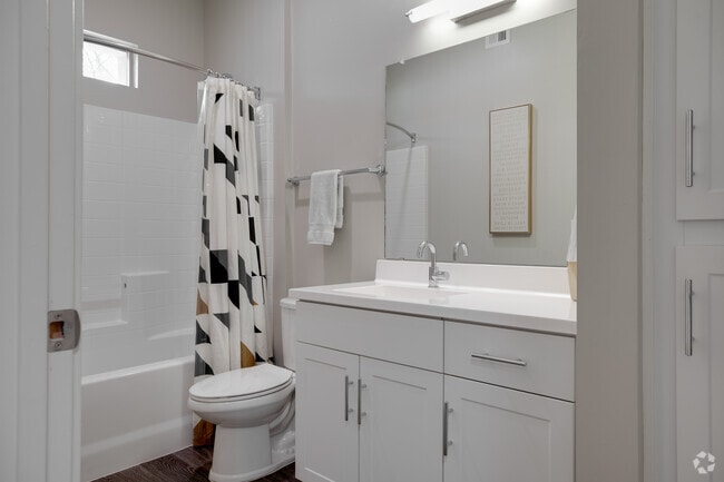 2BR, 2BA - 951SF - Premiere at Dana Park