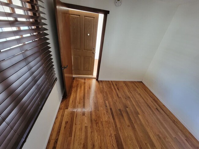 Building Photo - Torrance - 3 bd / 2 ba Home! GREAT LOCATION!!