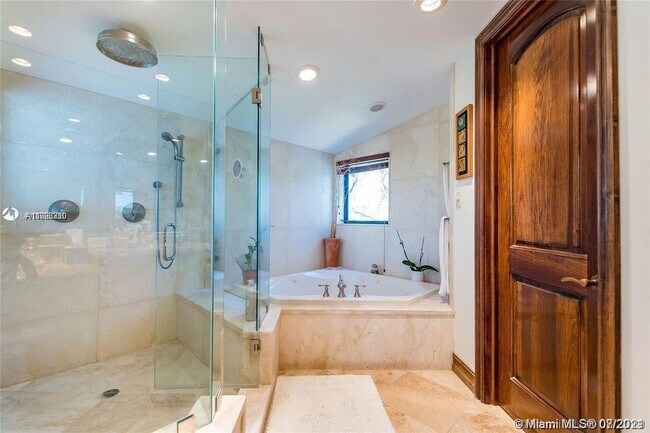 Building Photo - 181 Harbor Dr