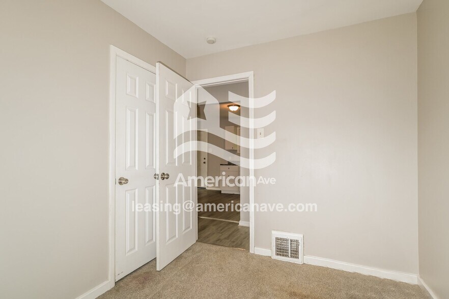 Building Photo - 937 Clearfield Dr