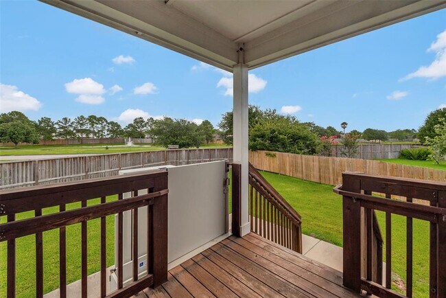 Building Photo - 203 Glade Bridge Ln