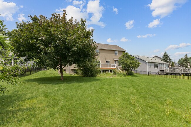 Building Photo - 683 Churchill Ln