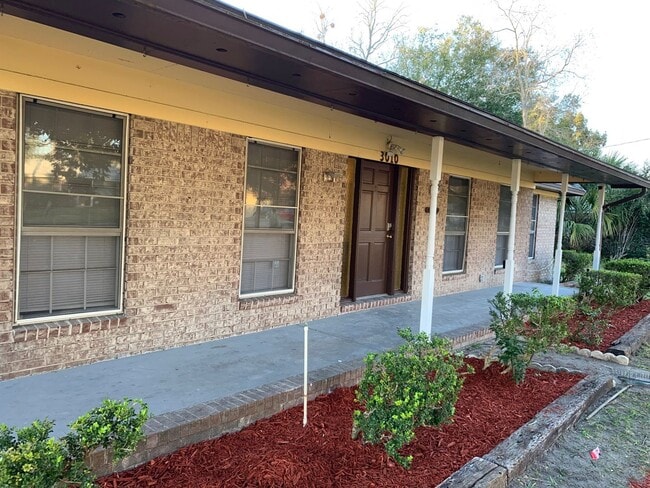 Building Photo - Charming 4-bedroom, 2-bath home in Colonial Park