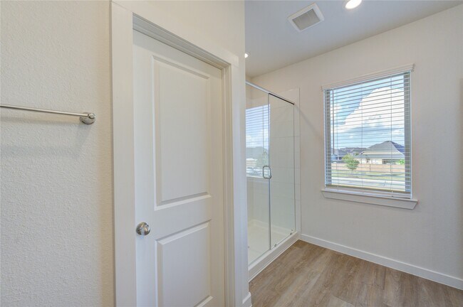 Building Photo - 31918 Holland Arbor Trl