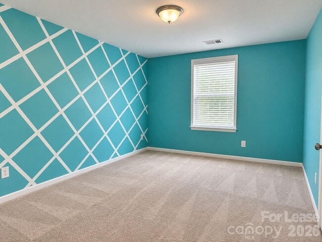 Building Photo - 2642 Treeline Dr
