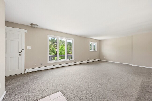 Building Photo - 836 Sleepy Hollow Dr
