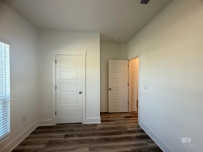 Building Photo - 408 Meriwether Ct