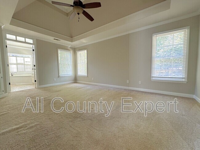 Building Photo - 4545 Sudbury Ct