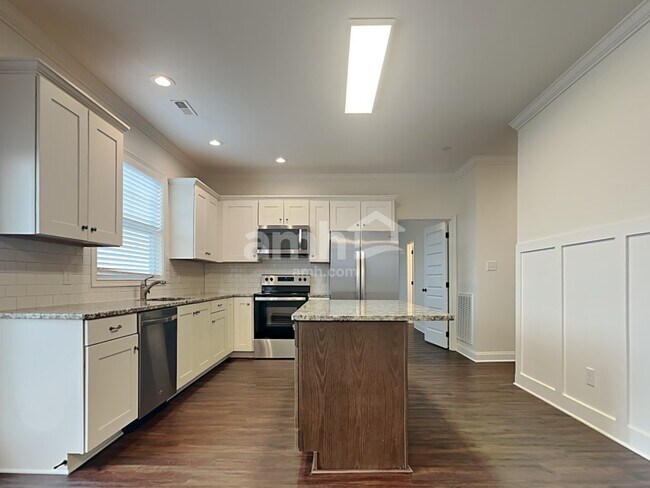 Building Photo - 1016 Carter Ridge Dr