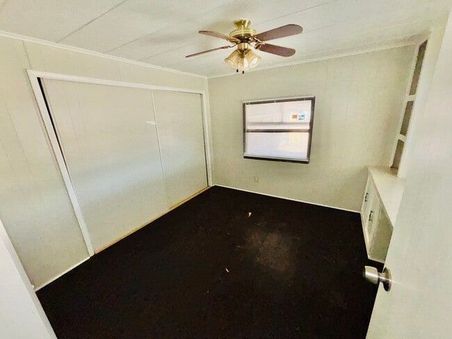 Building Photo - 7600 N Judy Ln