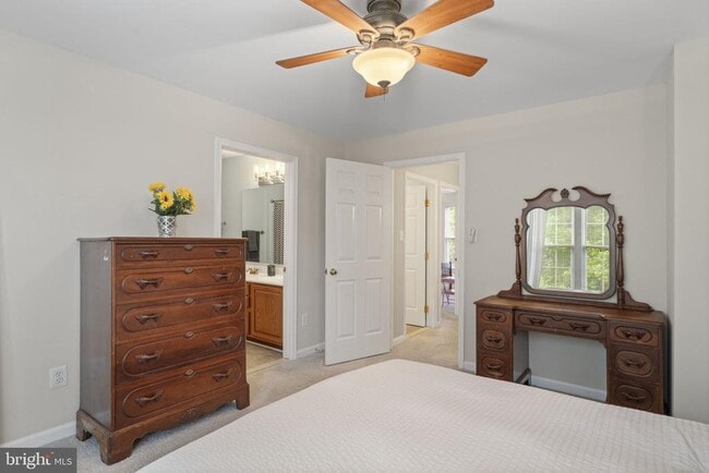 Building Photo - 6505 Parish Glebe Ln