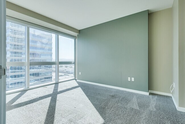 Building Photo - The Martin 1607-City/Strip Views from this Stunning 2Bd/2Ba Residence
