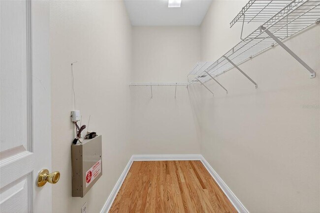 Building Photo - 6827 S Trask St