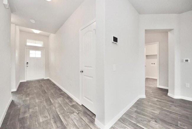Building Photo - 1513 Fort Dessau Rd