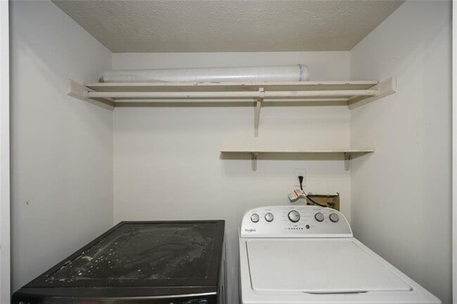 Building Photo - 4544 Coopers Creek Pl SE
