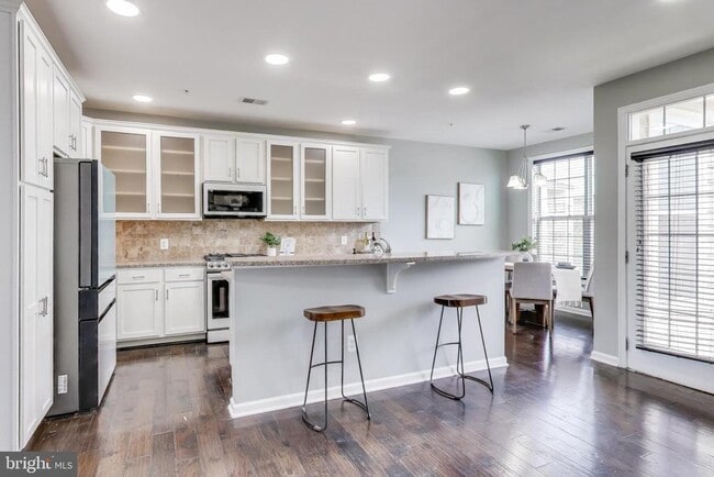 Building Photo - 23516 Hopewell Manor Terrace