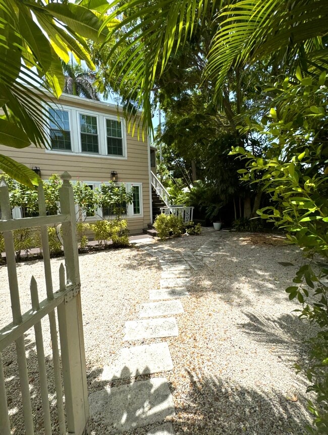 Primary Photo - 3811 Washington Rd