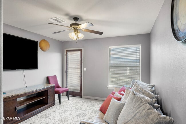 Building Photo - 6032 Valle Espanola Ln