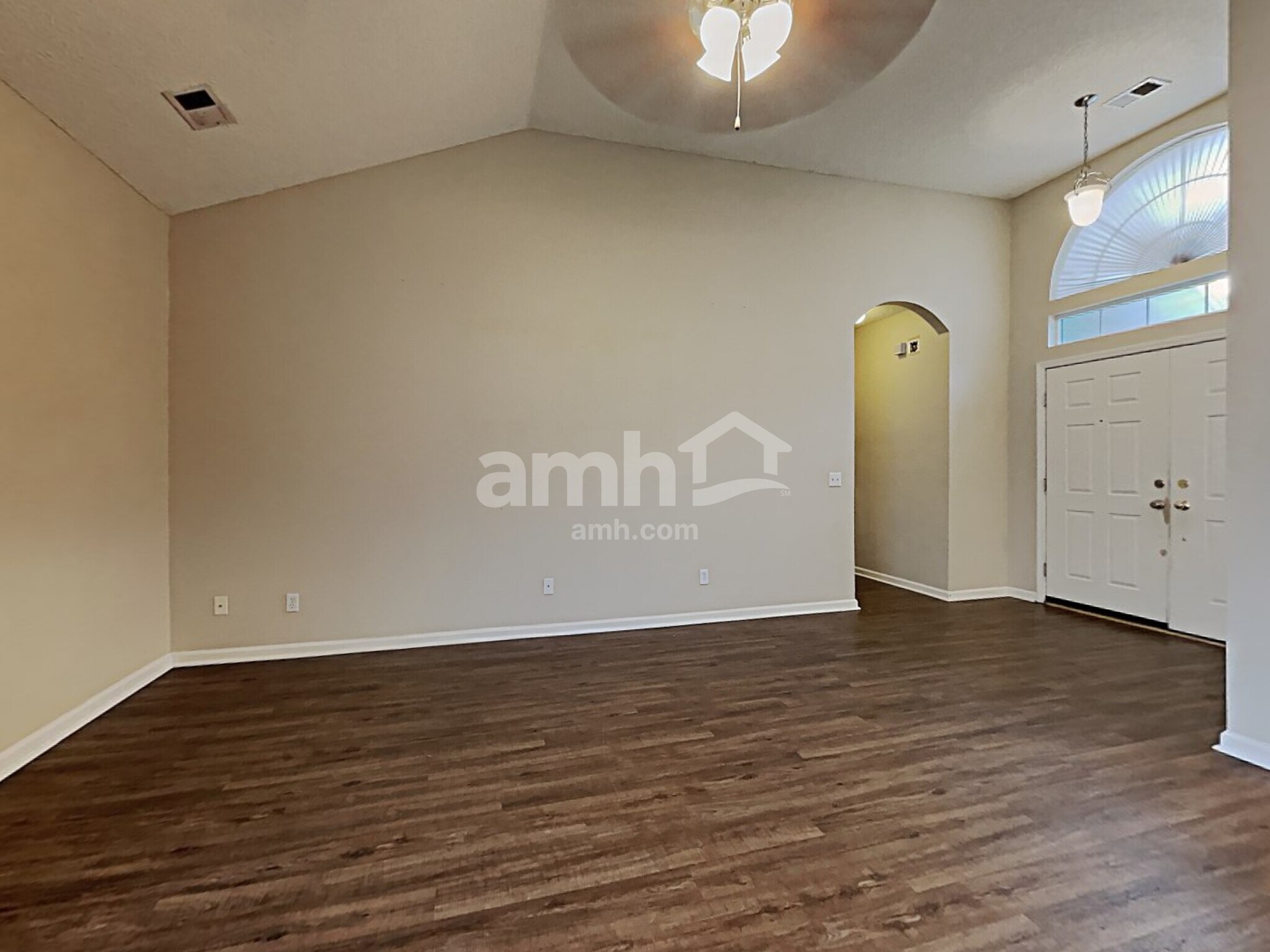 Building Photo - 525 Amsonia Cir