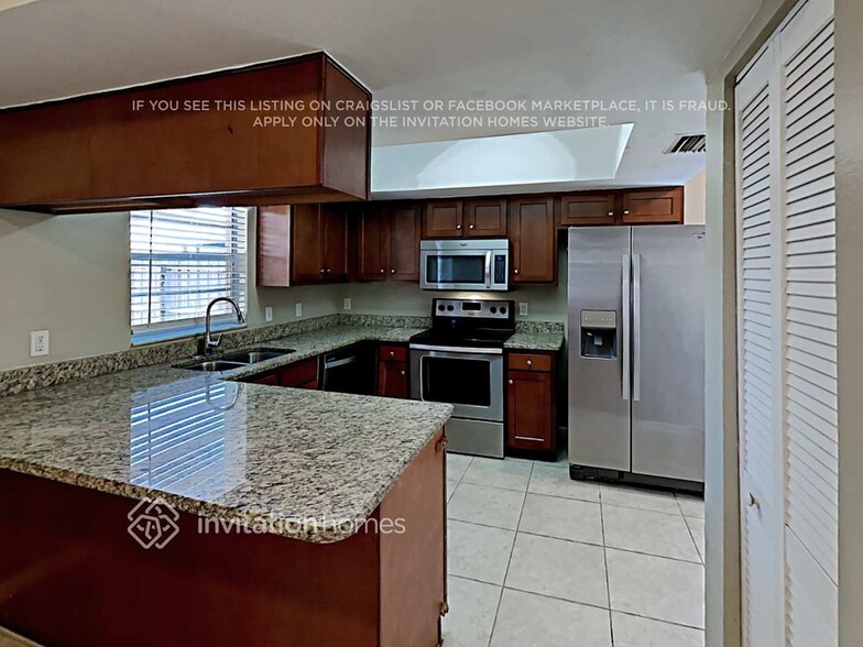 Building Photo - 6707 Gilda Dr