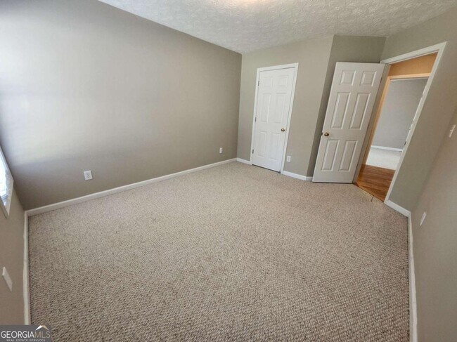 Building Photo - 1052 Ludwick Way