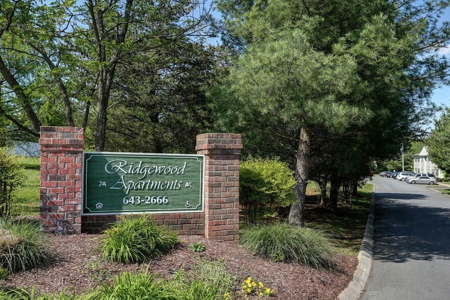 Primary Photo - Ridgewood Apartments