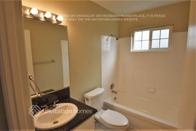 Building Photo - 13633 Fair Oaks Blvd