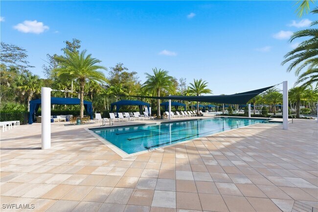 Building Photo - 11899 Gardenia Ave