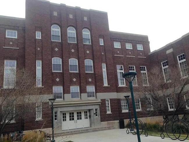 Primary Photo - 300 Tijeras Ave NE