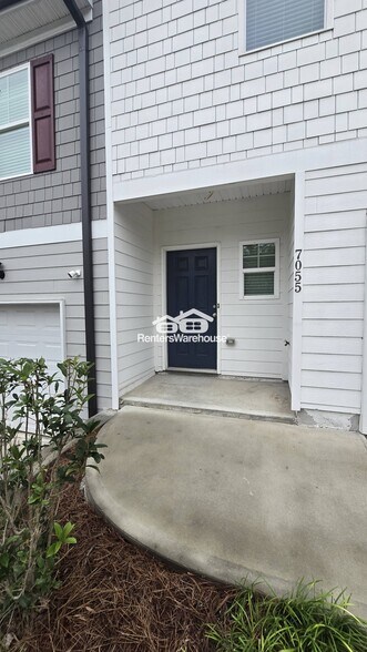 Building Photo - 7055 Mimosa Blf