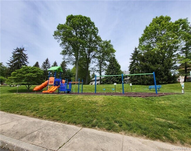 Building Photo - 79 Winchester Ave