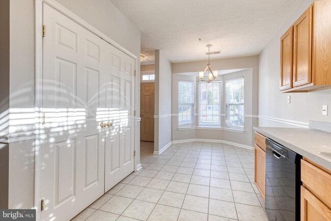 Building Photo - 747 Heather Stone Loop