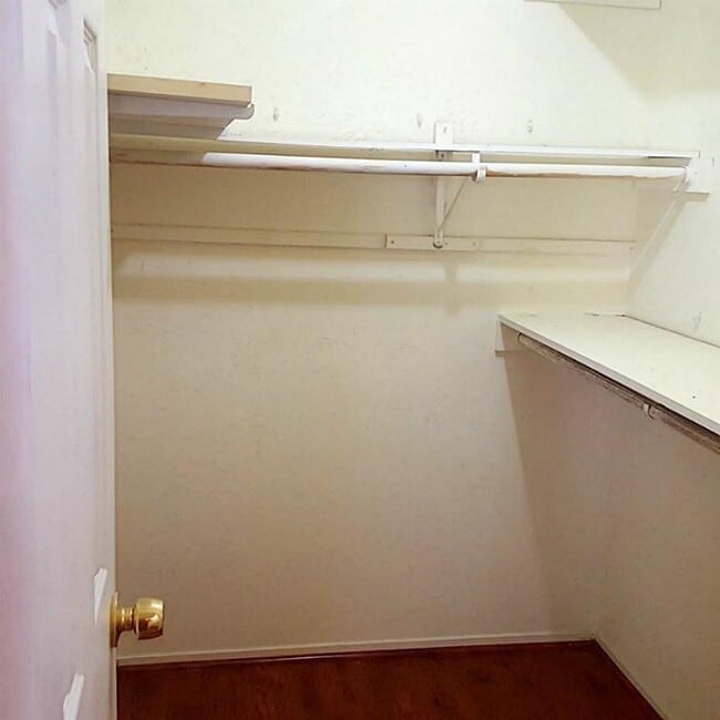 Building Photo - 16034 Eastcape Dr