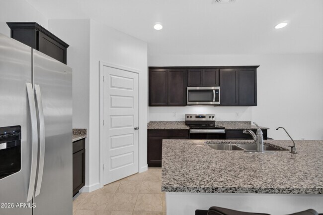 Building Photo - 1823 W Sombra Ave